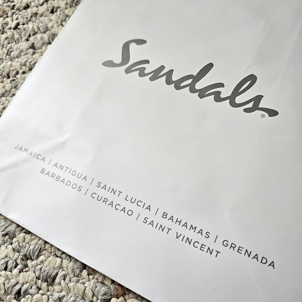 Sandals / Beaches Resort White Paper Shopping Gift Bag - 8" x 4" x 10" - Picture 11 of 15